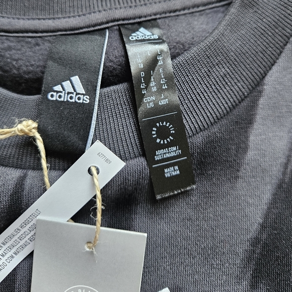 ADIDAS Sportswear Future icons Feel Fierce Graphic Sweatshirt Tiger Large NWT - Picture 4 of 14